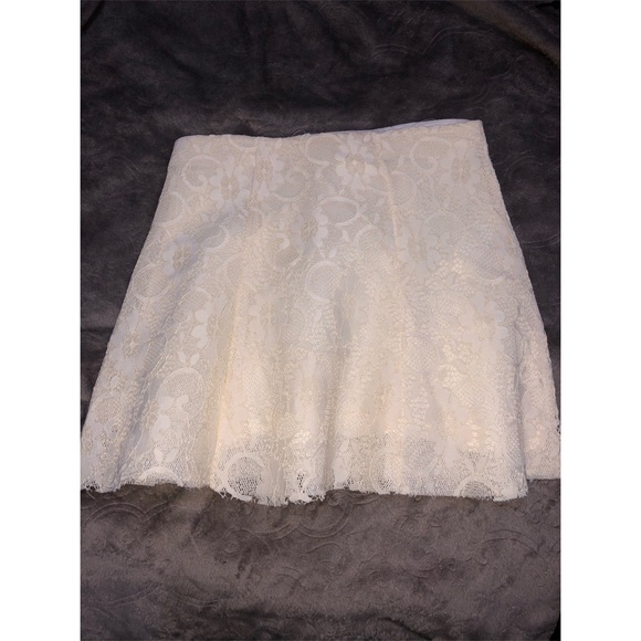 Forever 21 Dresses & Skirts - Forever 21 cream lace skirt
